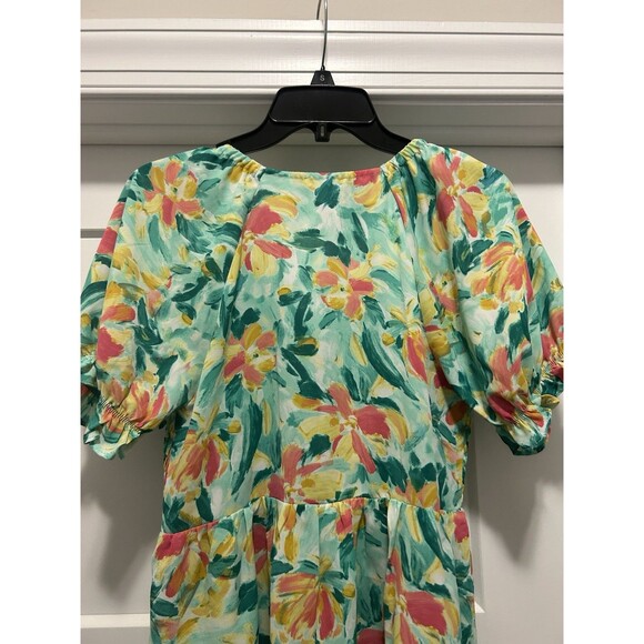 Jodifl Multicolored Floral Short Flutter Sleeve Peplum Top Women's Size Medium - Picture 5 of 6